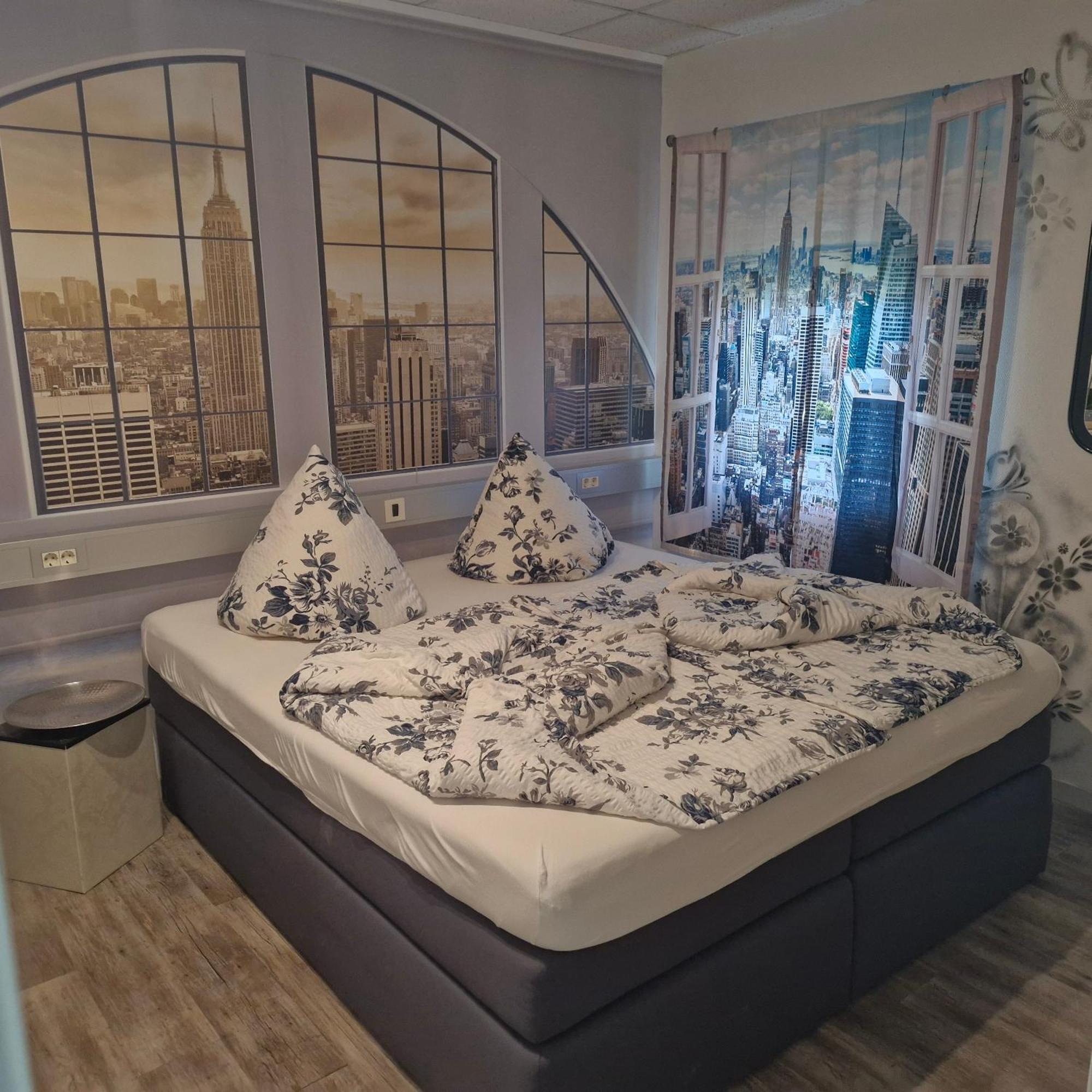 Boardinghouse Sinsheim Zentral Am Burgplatz Hostel Buitenkant foto
